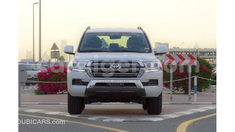 Big with watermark toyota land cruiser agadez import dubai 5634