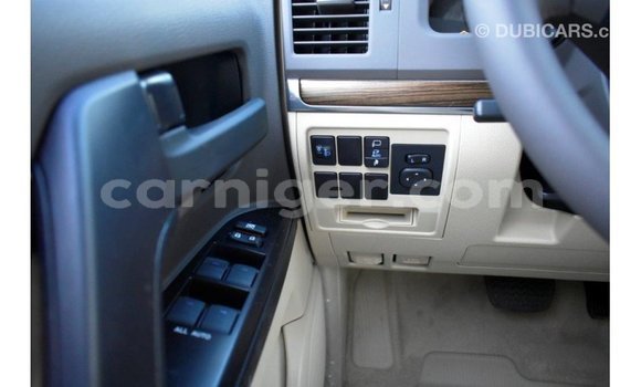 Sayi Imported Toyota Land Cruiser White Babbar mota in Import - Dubai a Agadez Sayi Imported Toyota Land Cruiser White Babbar mota in Import - Dubai a Agadez