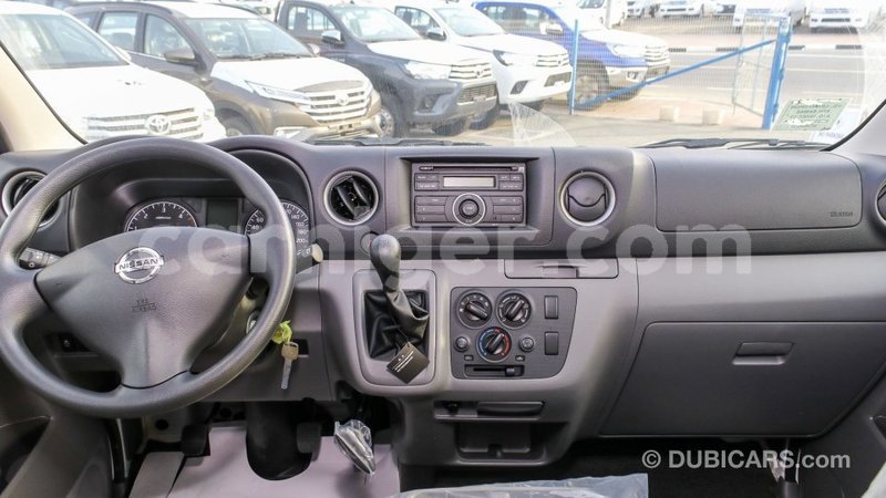 Big with watermark nissan urvan agadez import dubai 5637