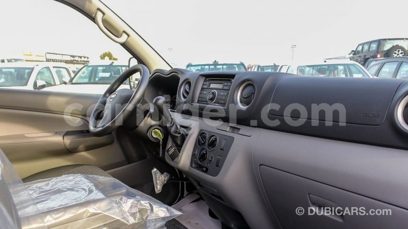 Big with watermark nissan urvan agadez import dubai 5637