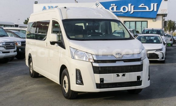 Acheter Import Voiture Toyota Hiace Blanc à Import - Dubai, Agadez Acheter Import Voiture Toyota Hiace Blanc à Import - Dubai, Agadez