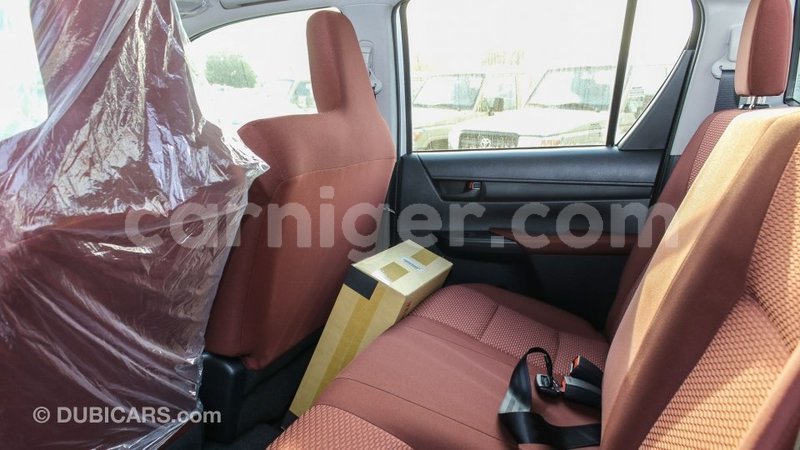 Big with watermark toyota hilux agadez import dubai 5639