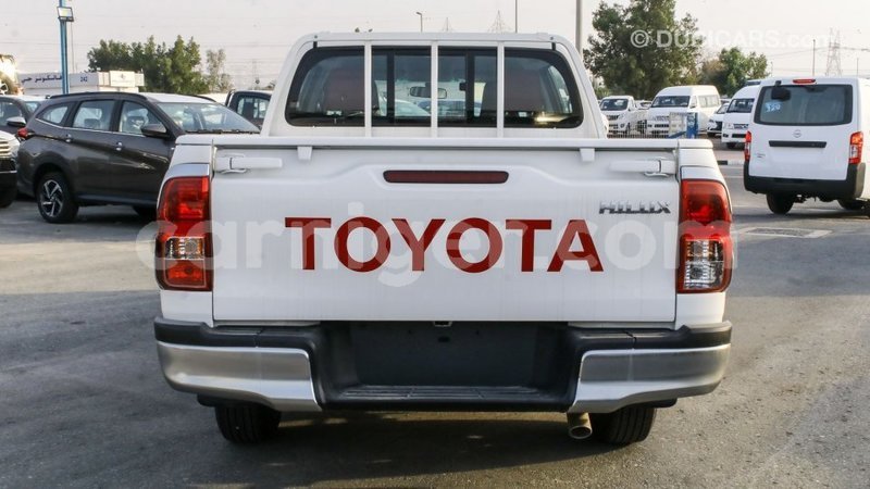 Big with watermark toyota hilux agadez import dubai 5639