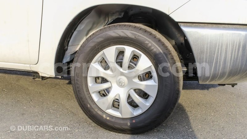 Big with watermark toyota hilux agadez import dubai 5639