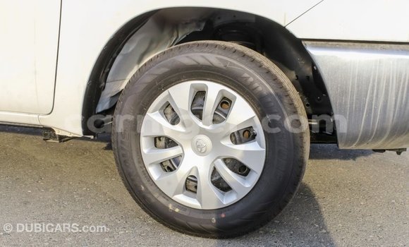 Acheter Import Voiture Toyota Hilux Blanc à Import - Dubai, Agadez Acheter Import Voiture Toyota Hilux Blanc à Import - Dubai, Agadez