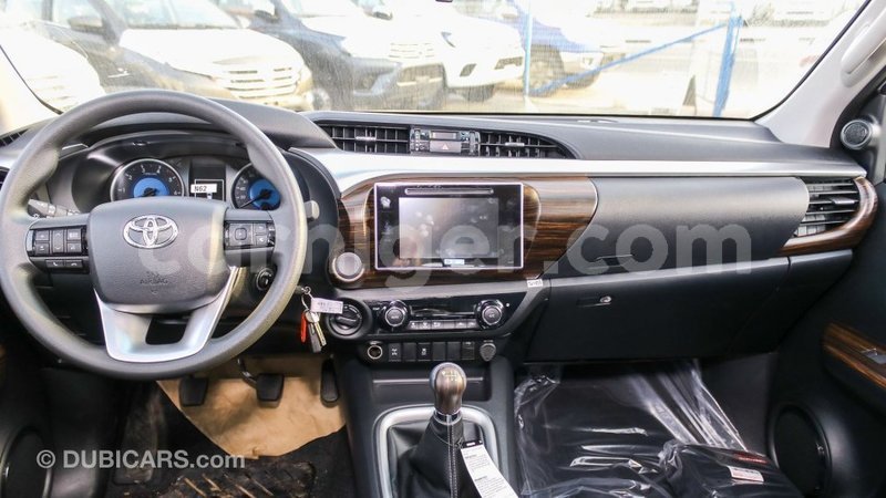 Big with watermark toyota hilux agadez import dubai 5640