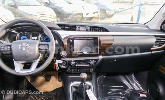 Acheter Import Voiture Toyota Hilux Autre à Import - Dubai, Agadez Acheter Import Voiture Toyota Hilux Autre à Import - Dubai, Agadez