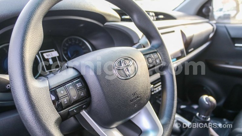 Big with watermark toyota hilux agadez import dubai 5640