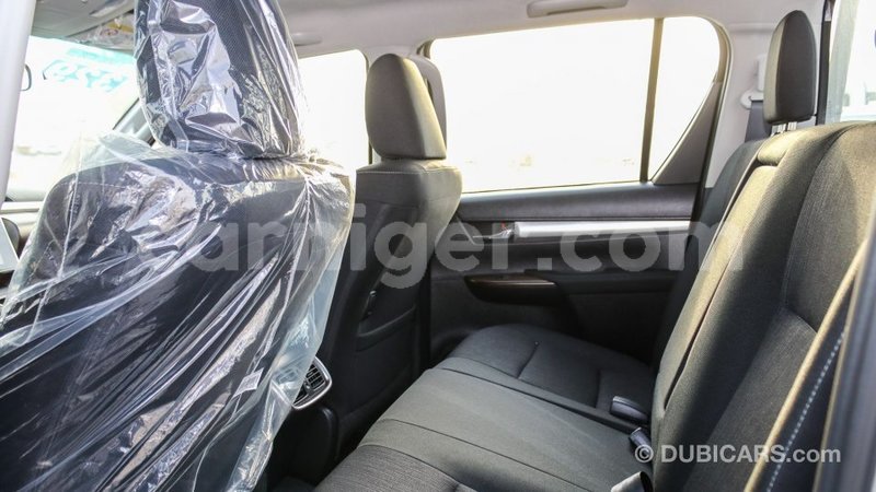 Big with watermark toyota hilux agadez import dubai 5640