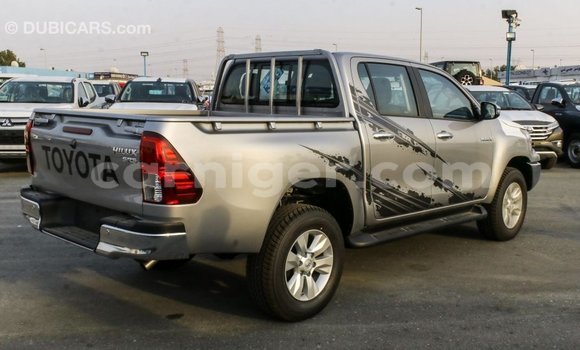 Acheter Import Voiture Toyota Hilux Autre à Import - Dubai, Agadez Acheter Import Voiture Toyota Hilux Autre à Import - Dubai, Agadez
