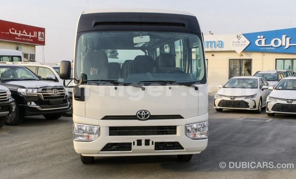 اشتري Imported Toyota Coaster White سيارة في Import - Dubai في أغاديز اشتري Imported Toyota Coaster White سيارة في Import - Dubai في أغاديز