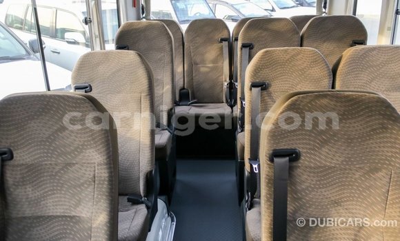 اشتري Imported Toyota Coaster White سيارة في Import - Dubai في أغاديز اشتري Imported Toyota Coaster White سيارة في Import - Dubai في أغاديز