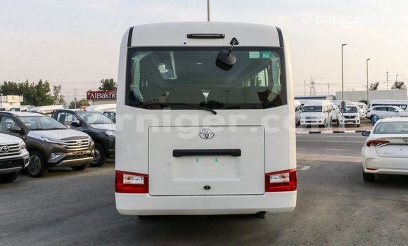 اشتري Imported Toyota Coaster White سيارة في Import - Dubai في أغاديز اشتري Imported Toyota Coaster White سيارة في Import - Dubai في أغاديز