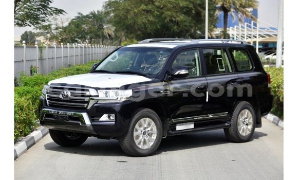 Sayi Imported Toyota Land Cruiser Black Babbar mota in Import - Dubai a Agadez Sayi Imported Toyota Land Cruiser Black Babbar mota in Import - Dubai a Agadez