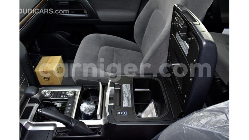 Big with watermark toyota land cruiser agadez import dubai 5643