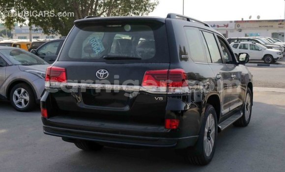 Buy Import Toyota Land Cruiser Black Truck in Import - Dubai in Agadez Buy Import Toyota Land Cruiser Black Truck in Import - Dubai in Agadez