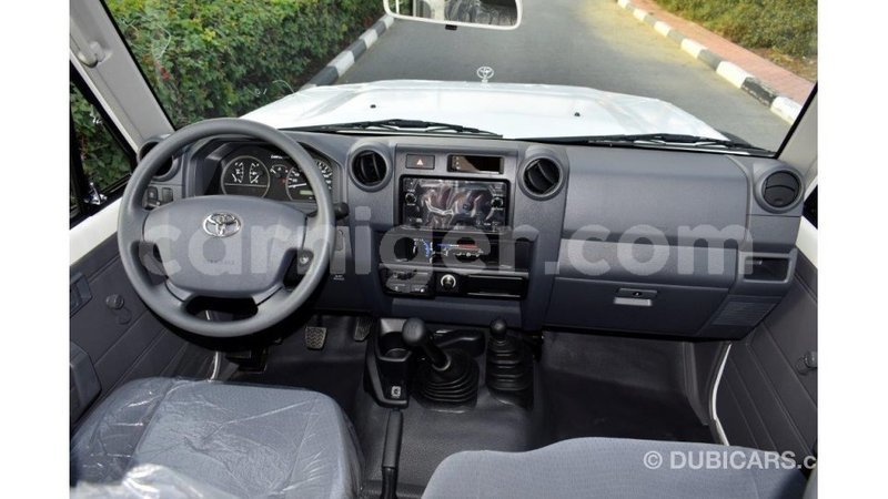 Big with watermark toyota land cruiser agadez import dubai 5649