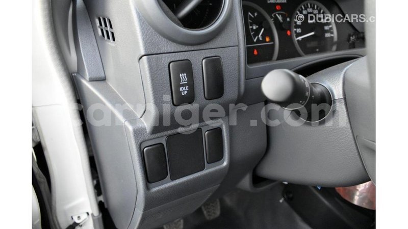 Big with watermark toyota land cruiser agadez import dubai 5649
