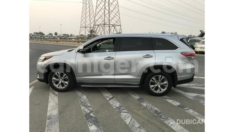 Big with watermark toyota highlander agadez import dubai 5651