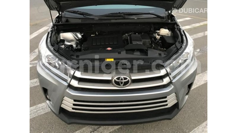 Big with watermark toyota highlander agadez import dubai 5651