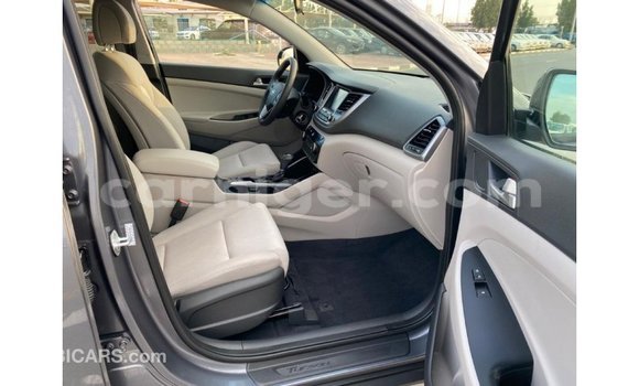 Buy Import Hyundai Tucson White Car in Import - Dubai in Agadez Buy Import Hyundai Tucson White Car in Import - Dubai in Agadez