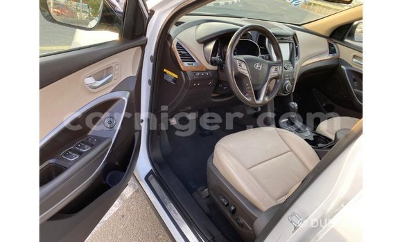 Buy Import Hyundai Santa Fe White Car in Import - Dubai in Agadez Buy Import Hyundai Santa Fe White Car in Import - Dubai in Agadez