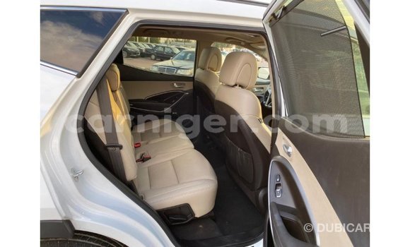 Buy Import Hyundai Santa Fe White Car in Import - Dubai in Agadez Buy Import Hyundai Santa Fe White Car in Import - Dubai in Agadez