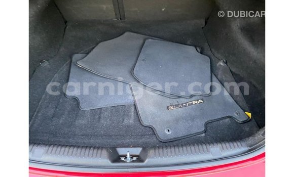 Acheter Import Voiture Hyundai Elantra Rouge à Import - Dubai, Agadez Acheter Import Voiture Hyundai Elantra Rouge à Import - Dubai, Agadez