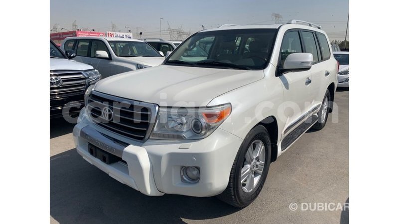 Big with watermark toyota land cruiser agadez import dubai 5657