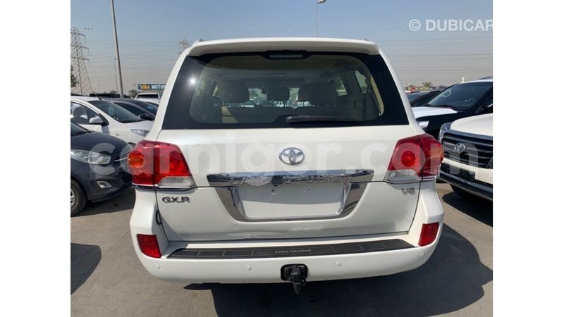 Big with watermark toyota land cruiser agadez import dubai 5657