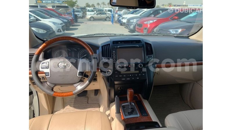 Big with watermark toyota land cruiser agadez import dubai 5657