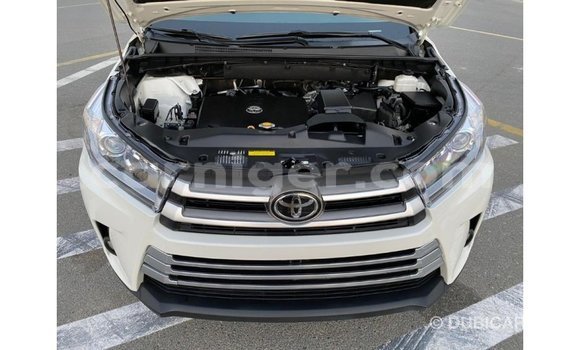 Buy Import Toyota Highlander White Car in Import - Dubai in Agadez Buy Import Toyota Highlander White Car in Import - Dubai in Agadez