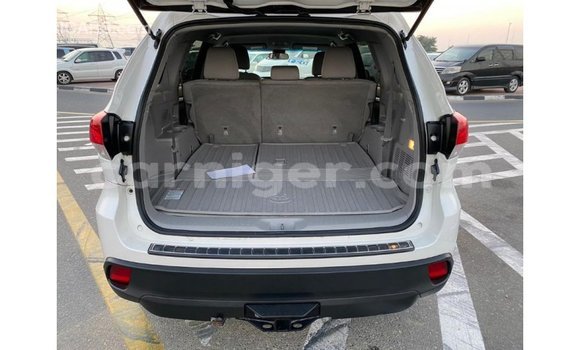 Buy Import Toyota Highlander White Car in Import - Dubai in Agadez Buy Import Toyota Highlander White Car in Import - Dubai in Agadez