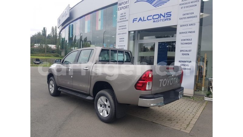 Big with watermark toyota hilux agadez import dubai 5659