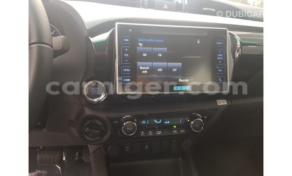 Sayi Imported Toyota Hilux Other Mota in Import - Dubai a Agadez Sayi Imported Toyota Hilux Other Mota in Import - Dubai a Agadez