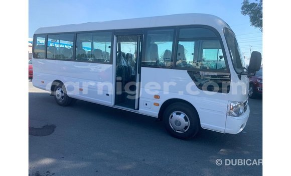 Buy Import Hyundai Chorus White Truck in Import - Dubai in Agadez Buy Import Hyundai Chorus White Truck in Import - Dubai in Agadez