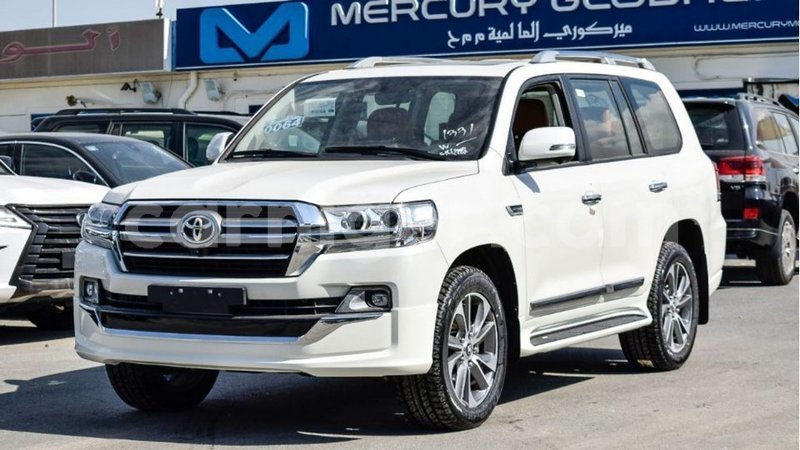 Big with watermark toyota land cruiser agadez import dubai 5662