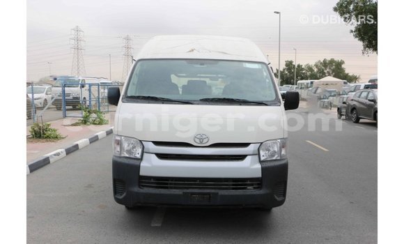 Buy Import Toyota Hiace White Car in Import - Dubai in Agadez Buy Import Toyota Hiace White Car in Import - Dubai in Agadez