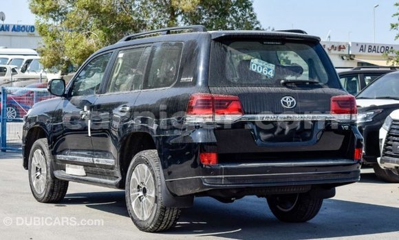 Buy Import Toyota Land Cruiser Black Truck in Import - Dubai in Agadez Buy Import Toyota Land Cruiser Black Truck in Import - Dubai in Agadez