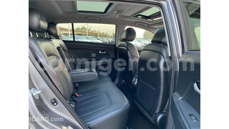 Big with watermark kia sportage agadez import dubai 5684