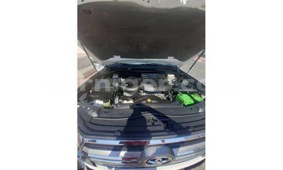 Sayi Imported Toyota Land Cruiser Black Babbar mota in Import - Dubai a Agadez Sayi Imported Toyota Land Cruiser Black Babbar mota in Import - Dubai a Agadez