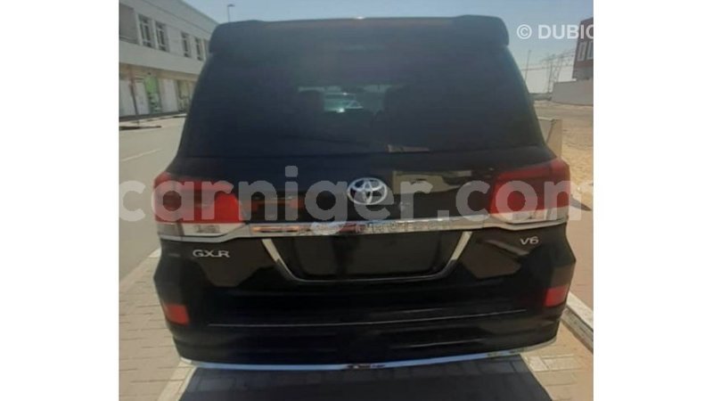 Big with watermark toyota land cruiser agadez import dubai 5686