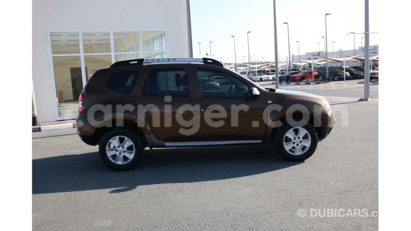 Big with watermark renault duster agadez import dubai 5697