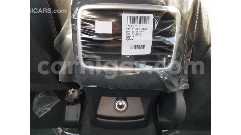 Big with watermark kia sportage agadez import dubai 5698