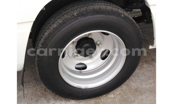 اشتري Imported Toyota Coaster White سيارة في Import - Dubai في أغاديز اشتري Imported Toyota Coaster White سيارة في Import - Dubai في أغاديز