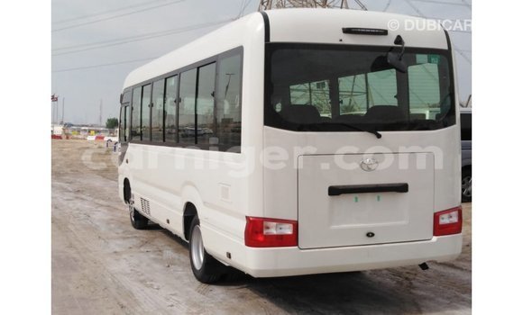 اشتري Imported Toyota Coaster White سيارة في Import - Dubai في أغاديز اشتري Imported Toyota Coaster White سيارة في Import - Dubai في أغاديز