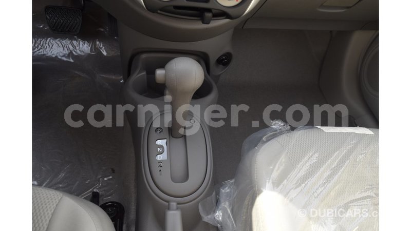 Big with watermark nissan sunny agadez import dubai 5704