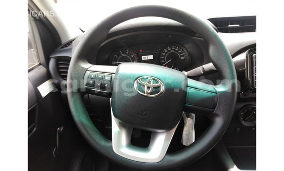 Buy Import Toyota Hilux White Car in Import - Dubai in Agadez Buy Import Toyota Hilux White Car in Import - Dubai in Agadez