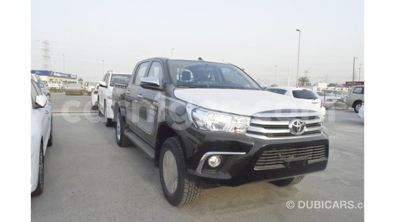 Big with watermark toyota hilux agadez import dubai 5709