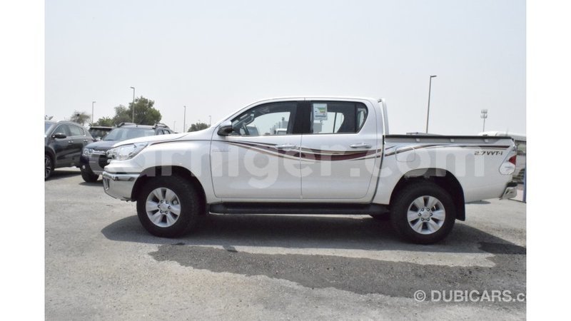 Big with watermark toyota hilux agadez import dubai 5710